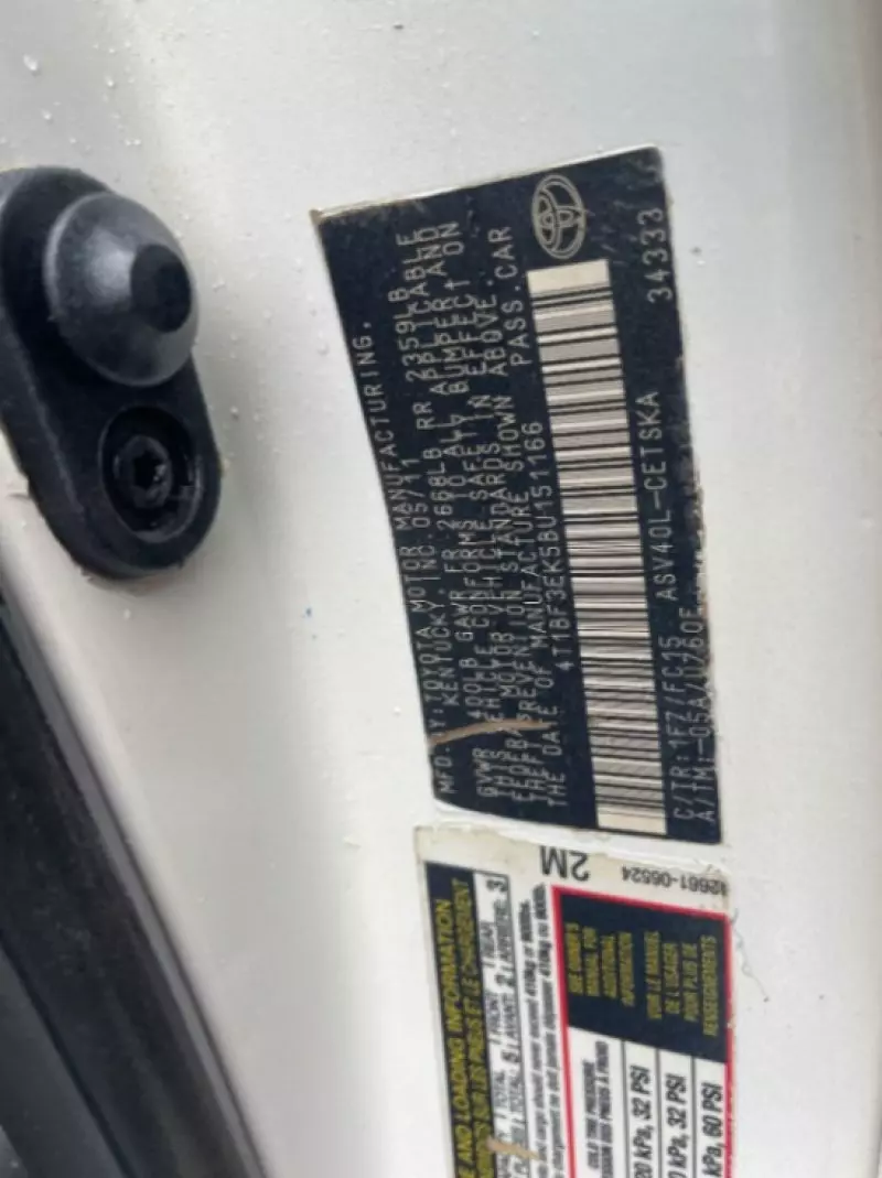 Toyota camry   - 2011