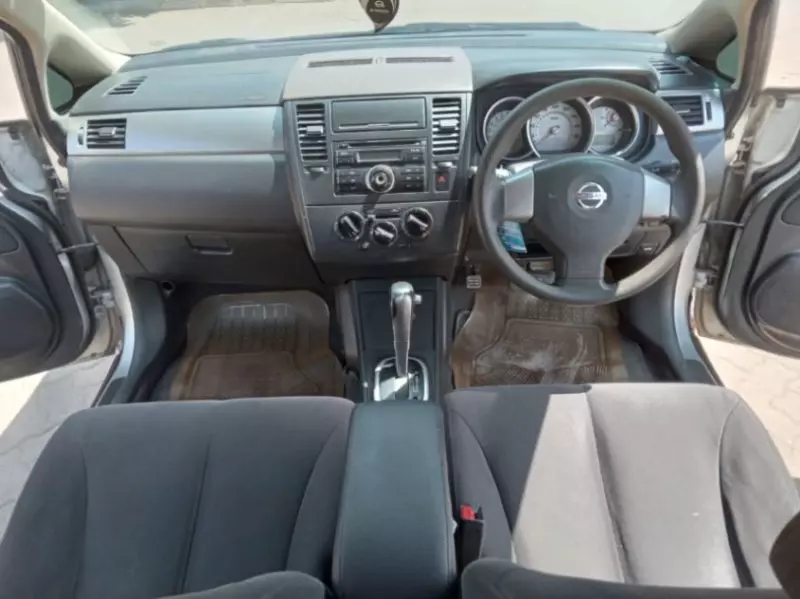 Nissan Tiida   - 2008