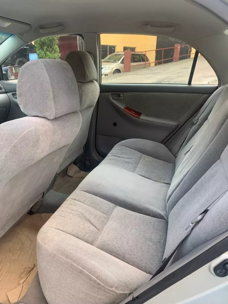 Toyota corolla   - 2003