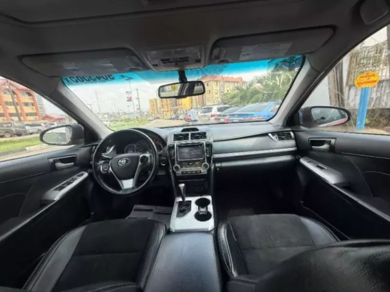Toyota Camry - 2014