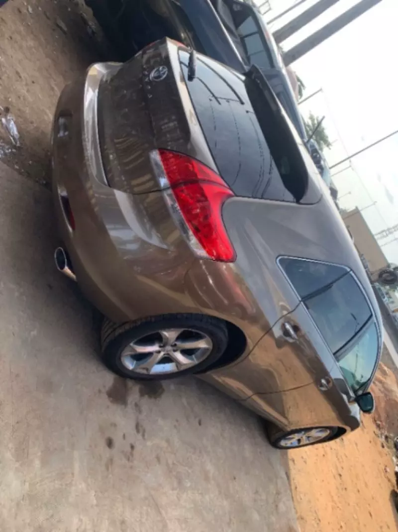 Toyota Venza   - 2010