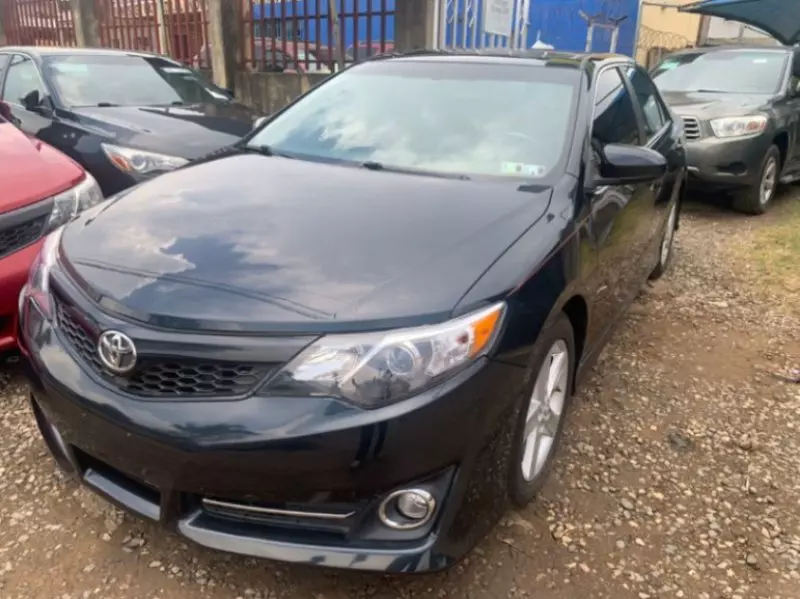 Toyota Camry   - 2012