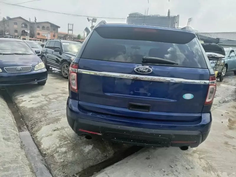 Ford Explorer   - 2013