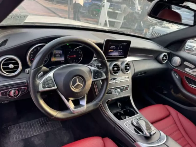 Mercedes-Benz C 300   - 2015