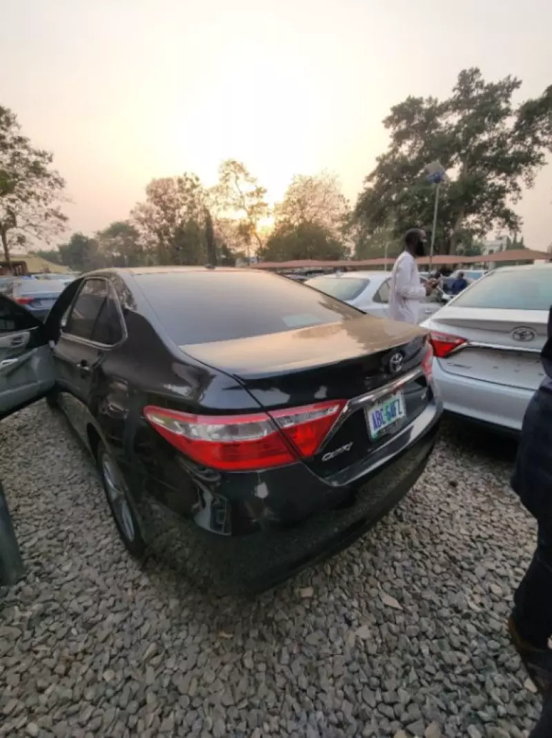 Toyota Camry   - 2017