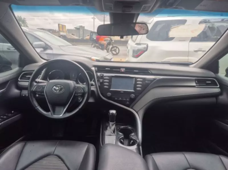 Toyota camry   - 2020