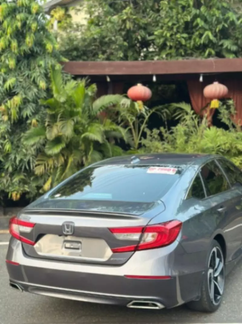Honda Accord   - 2020