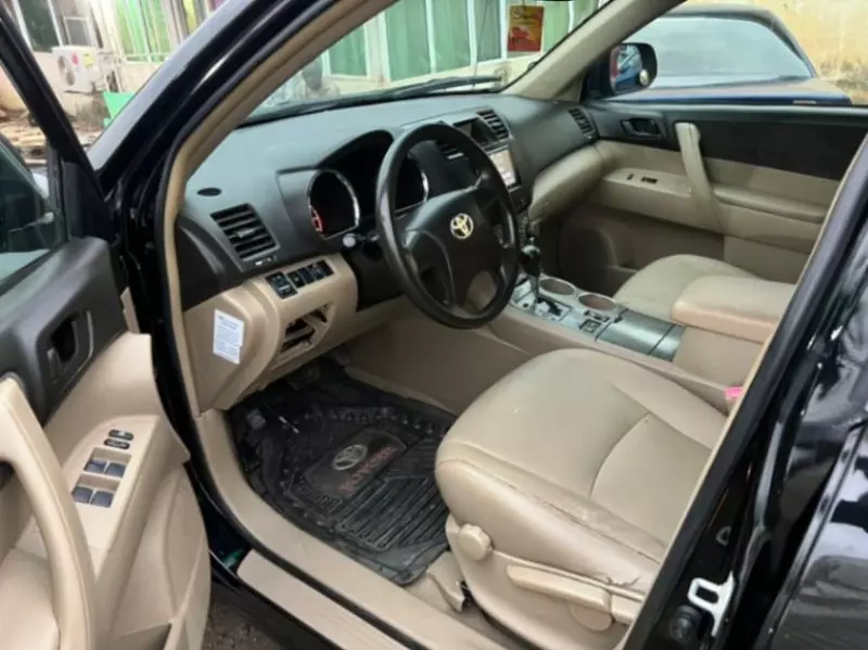 Toyota Highlander   - 2009
