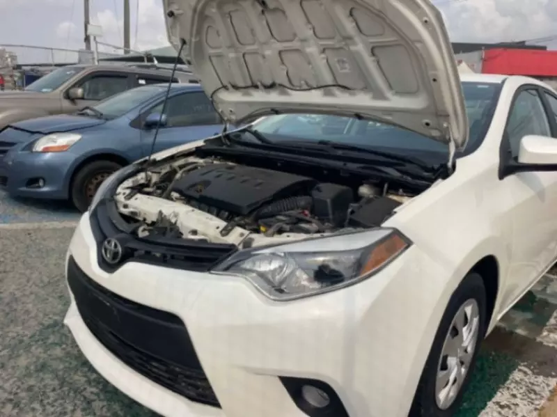 Toyota Corolla   - 2014