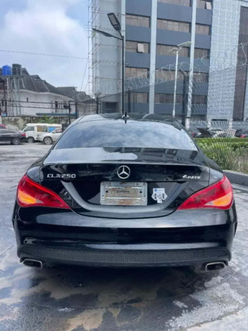 Mercedes-Benz CLA 250   - 2014