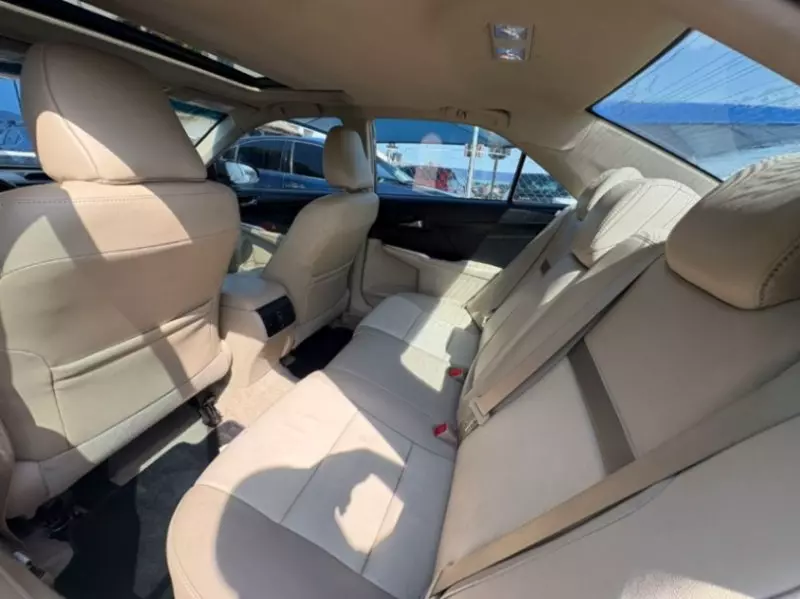 Toyota Camry   - 2014