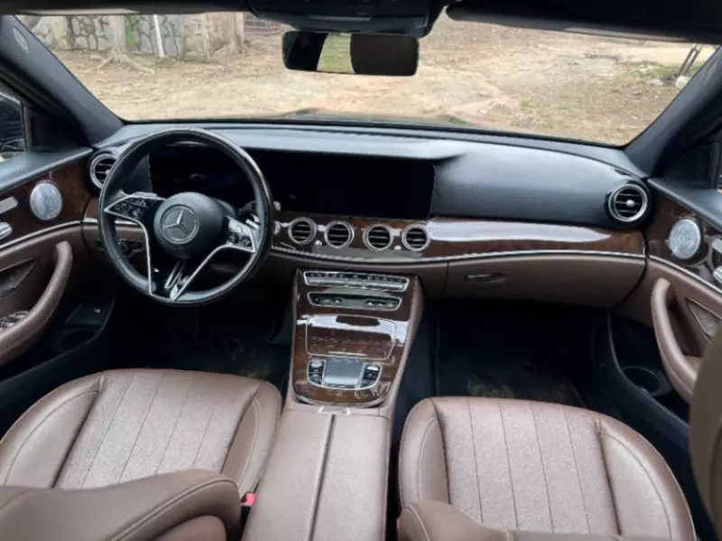 Mercedes-Benz E 350   - 2021