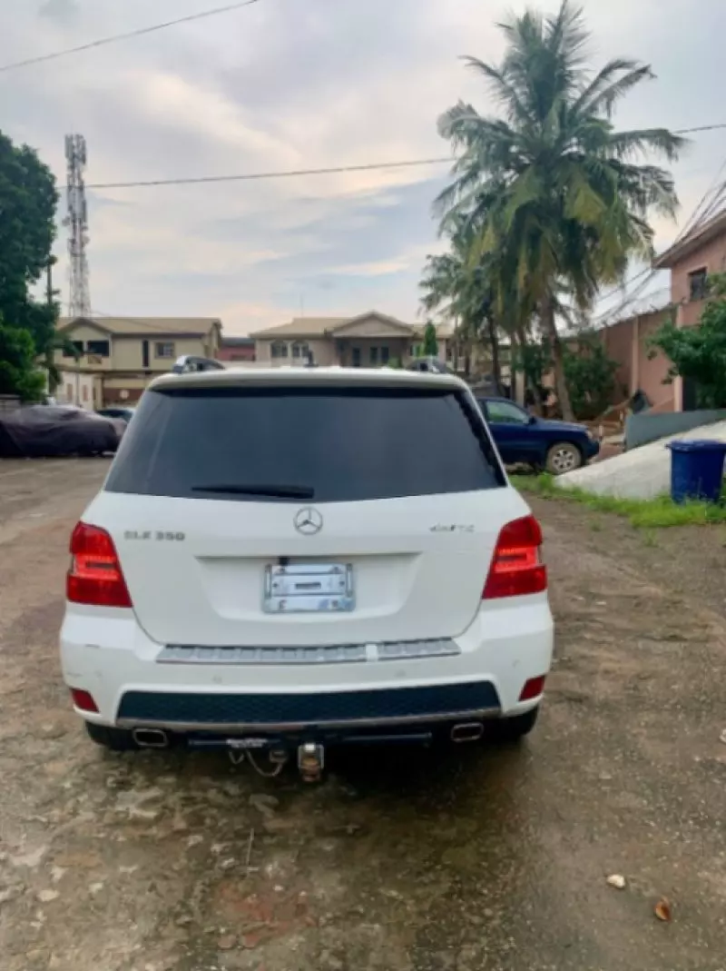 Mercedes-Benz GLK 350   - 2012