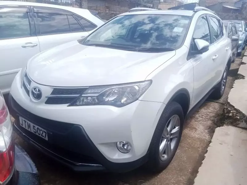 Toyota RAV 4   - 2019
