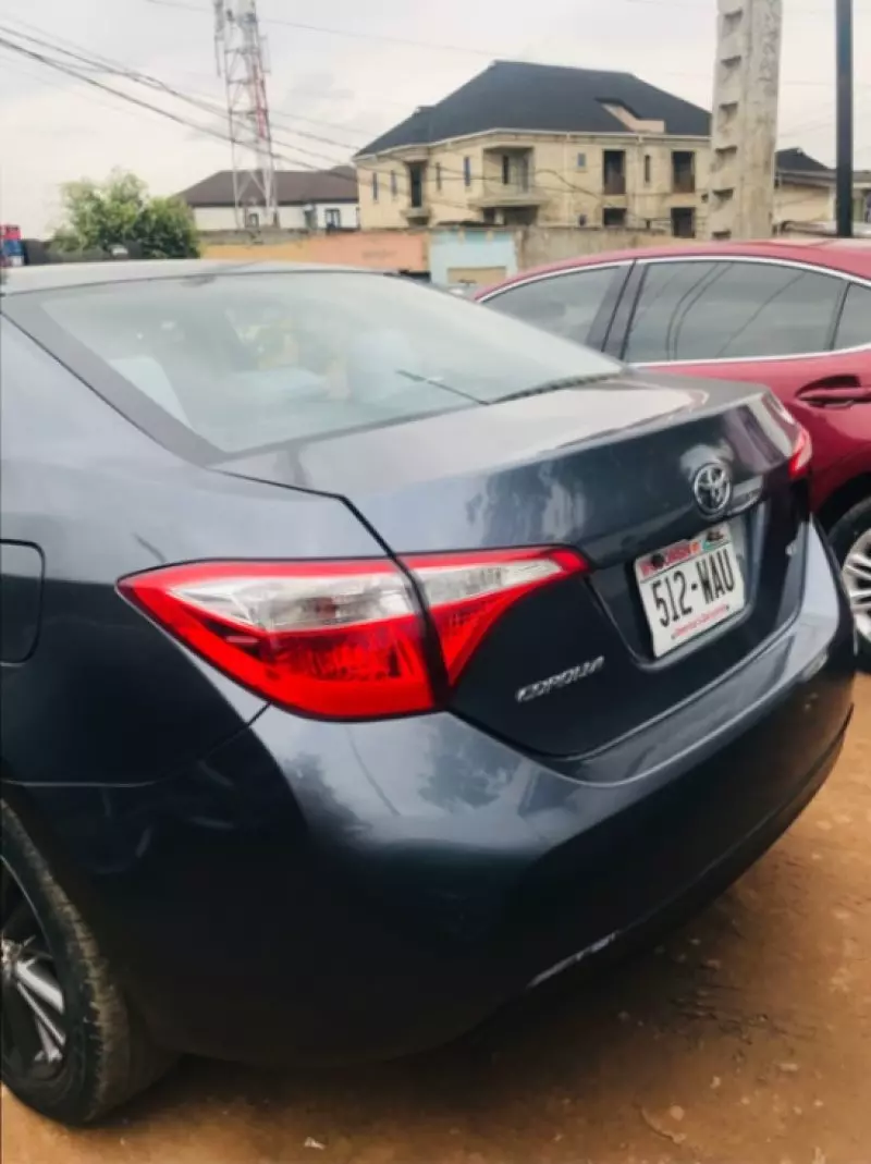 Toyota Corolla   - 2014
