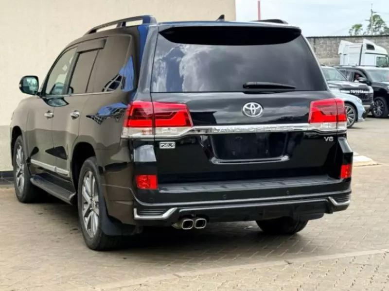Toyota Landcruiser ZX   - 2019