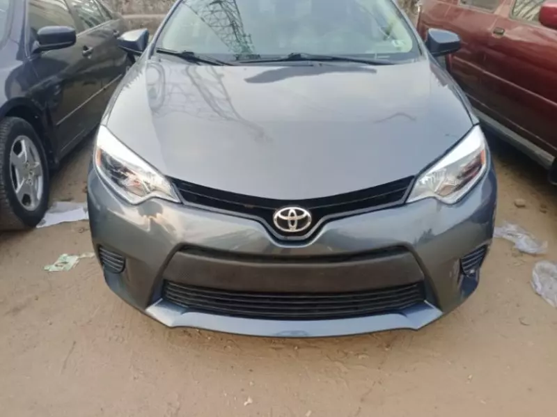 Toyota Corolla   - 2015