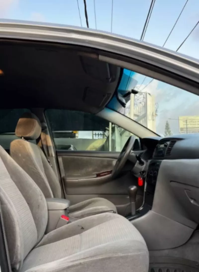 Toyota Corolla   - 2006