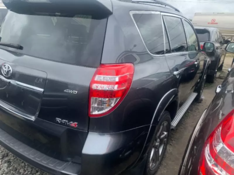 Toyota RAV 4   - 2009