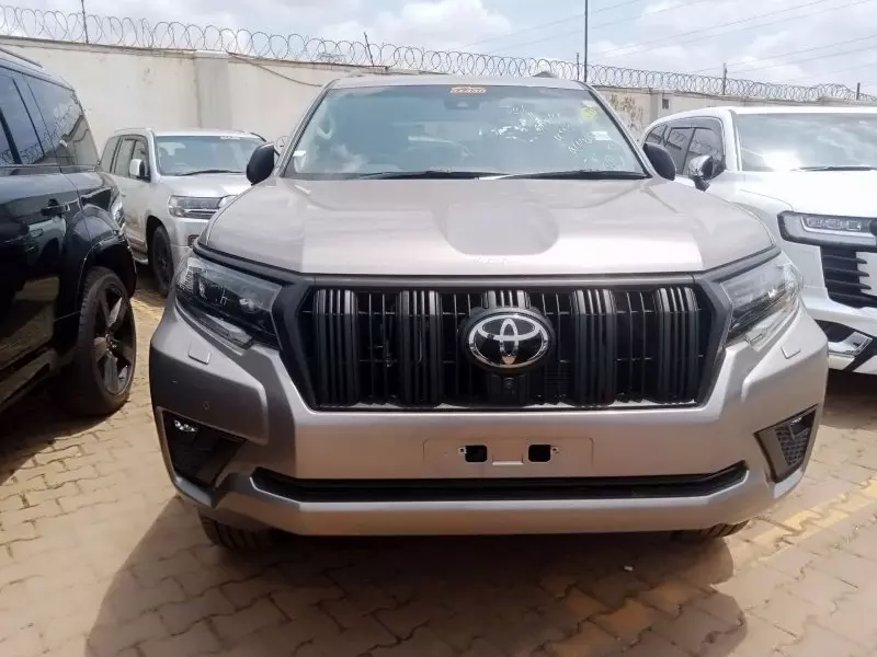 Toyota Landcruiser Prado   - 2018