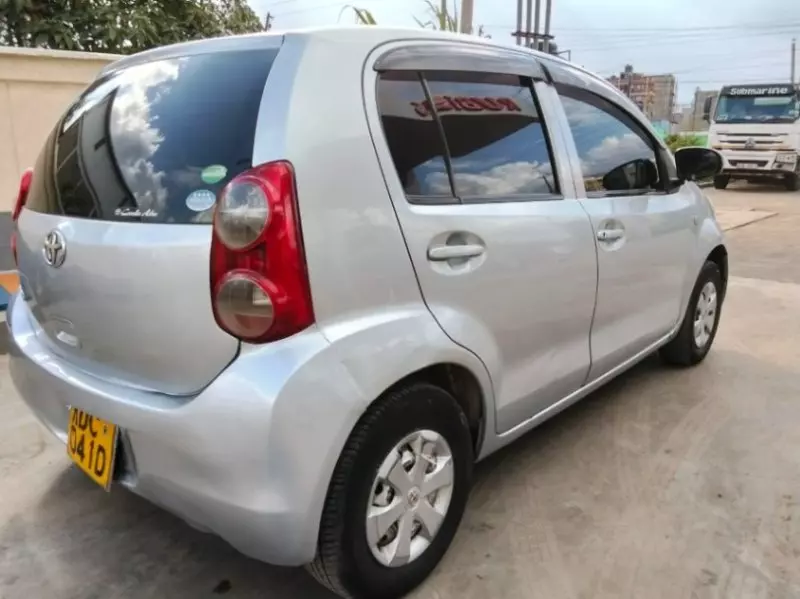 Toyota Passo   - 2014
