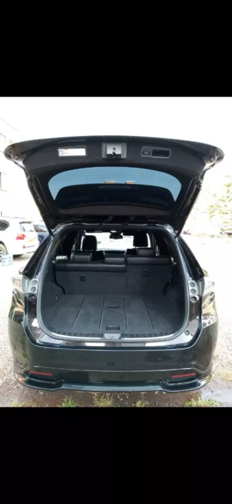Toyota Harrier   - 2015
