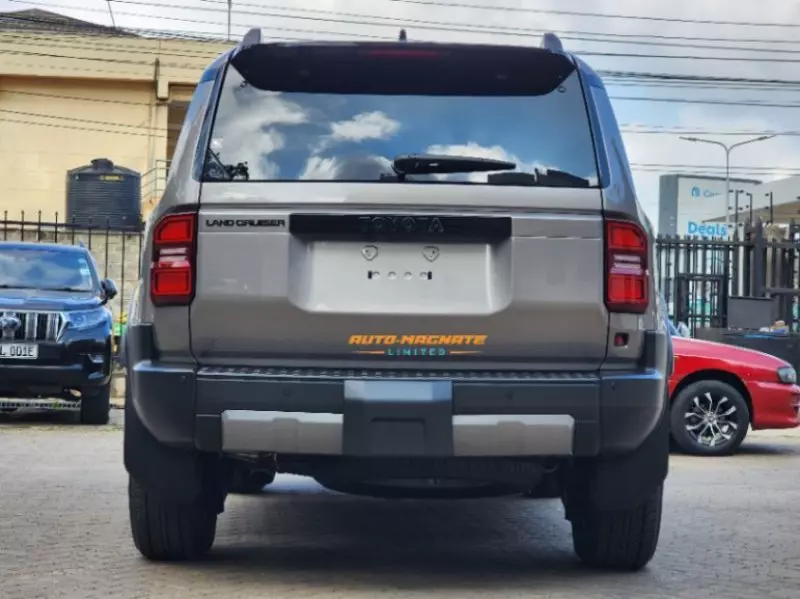 Toyota Landcruiser Prado   - 2024