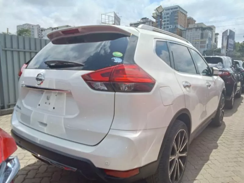 Nissan X-Trail   - 2017