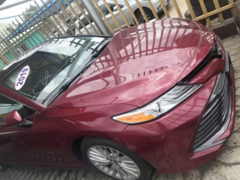 Toyota Camry   - 2019