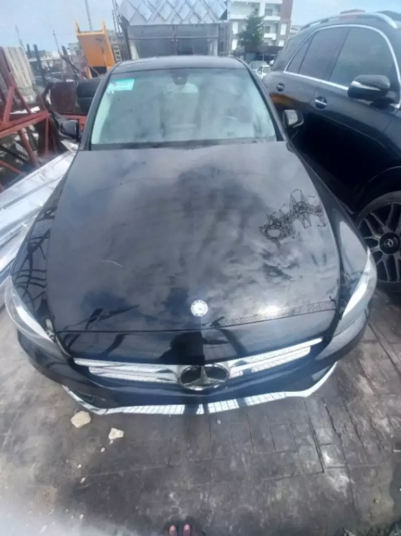 Mercedes-Benz C 300   - 2017