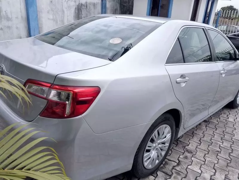 Toyota Camry   - 2012