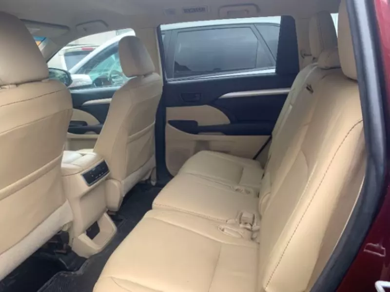 Toyota Highlander   - 2015