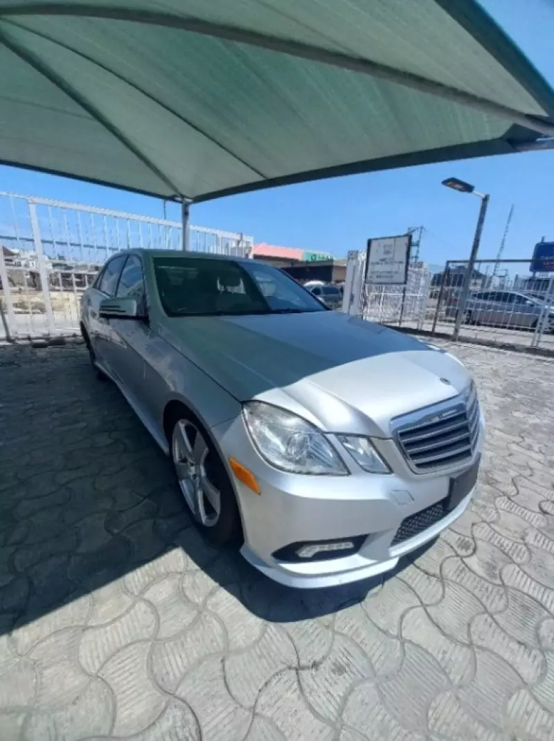 Mercedes-Benz E 350   - 2012