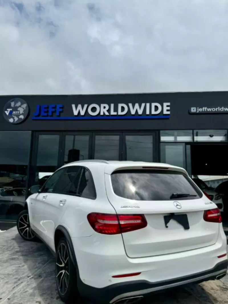 Mercedes-Benz GLC 43 AMG   - 2017