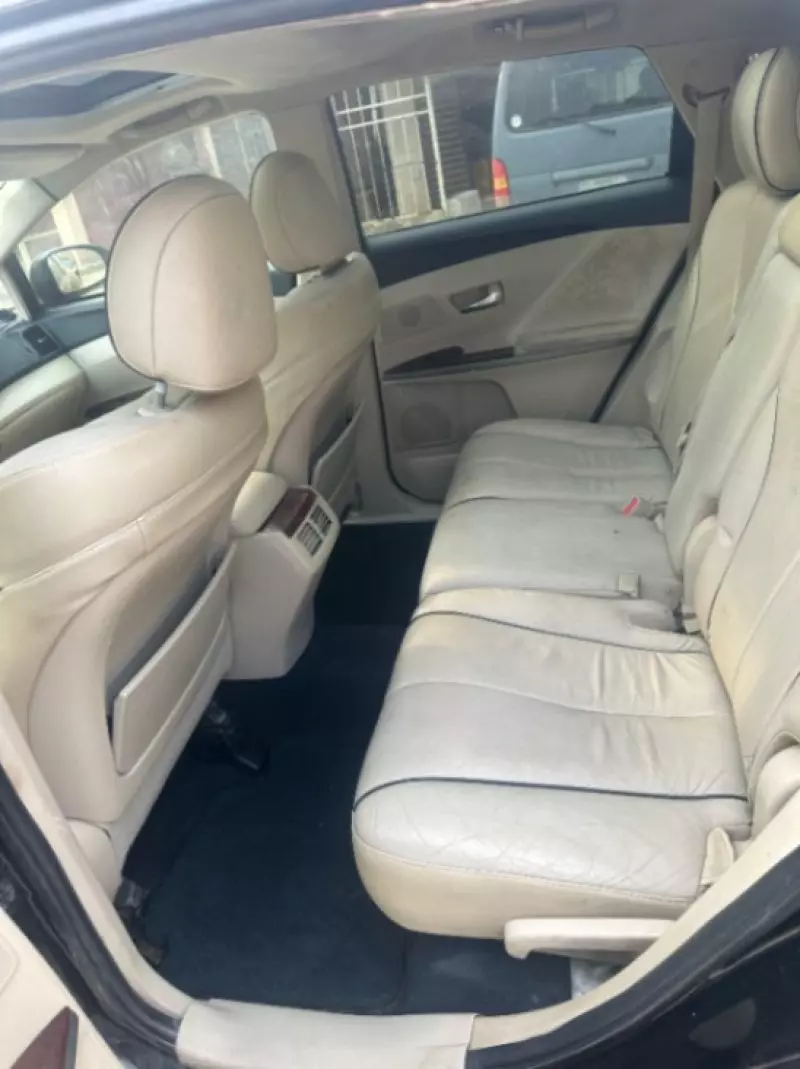 Toyota Venza   - 2013