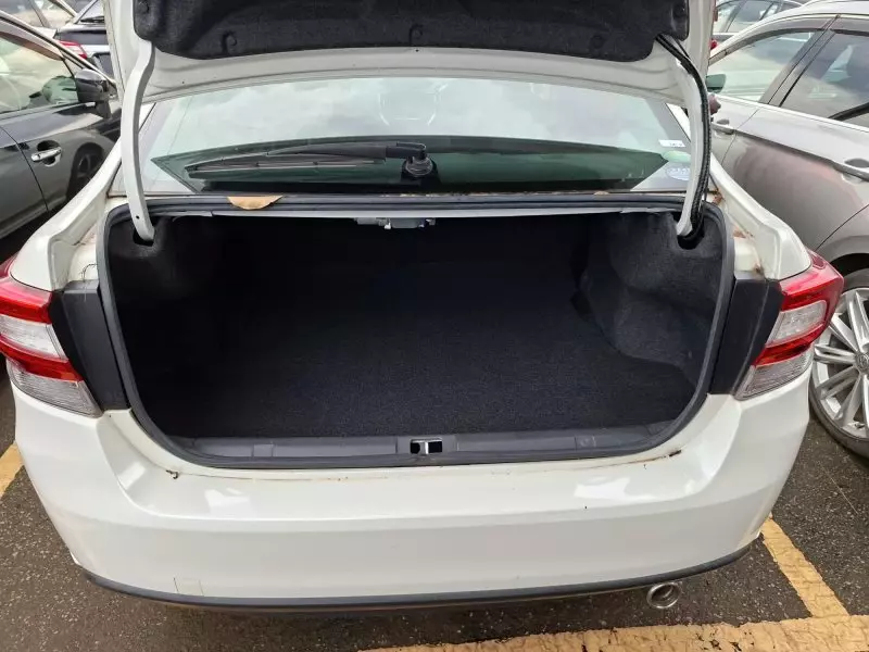 Subaru Legacy B4   - 2017