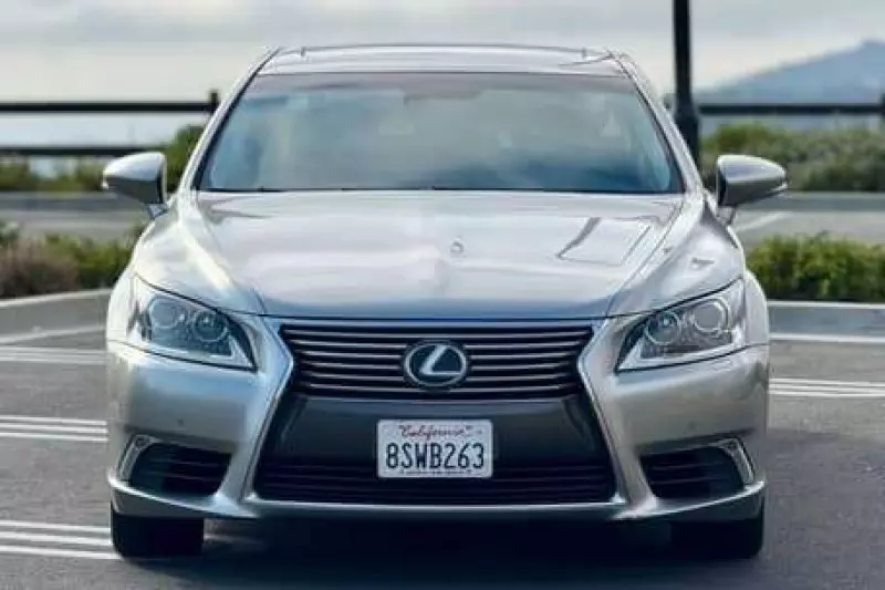 Lexus LS 400