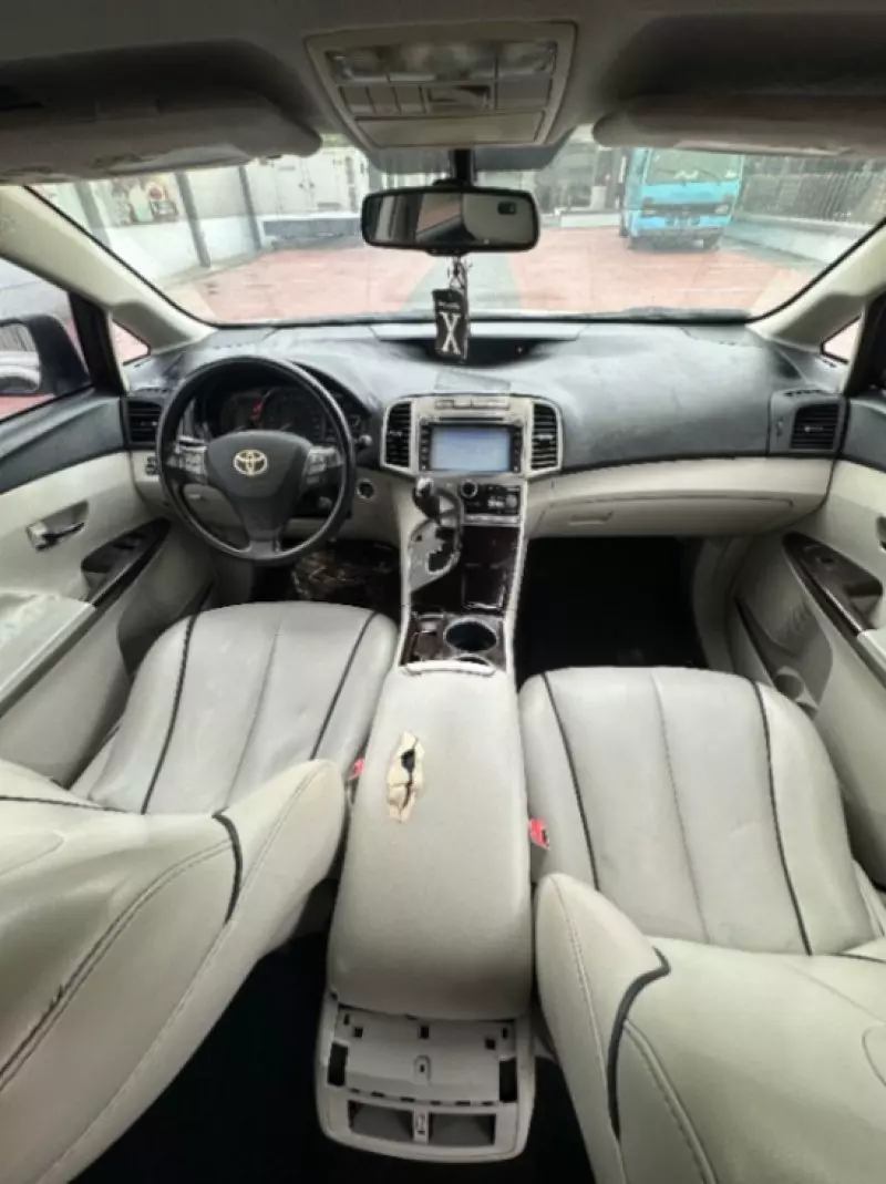 Toyota Venza   - 2013