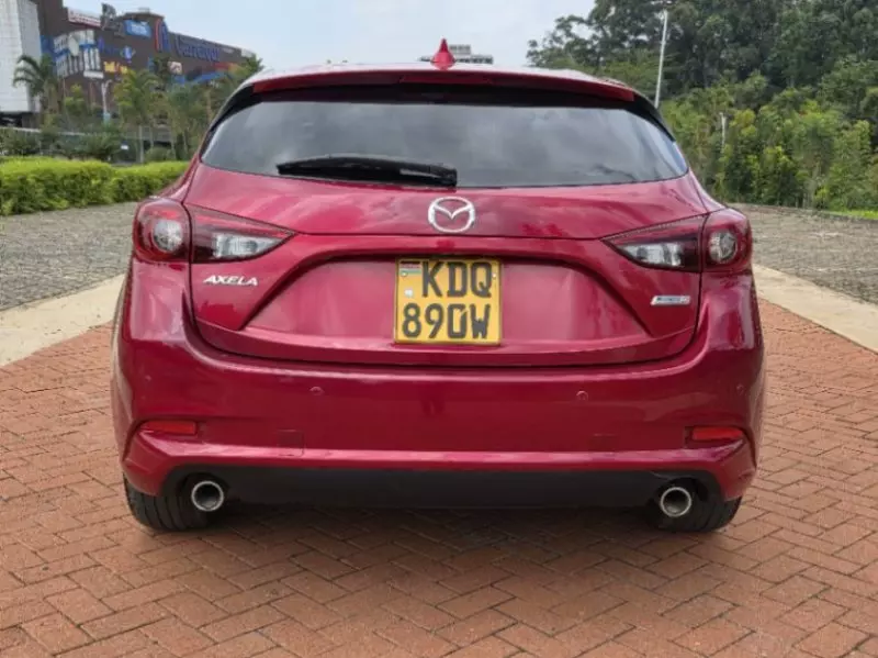 Mazda Axela    - 2017