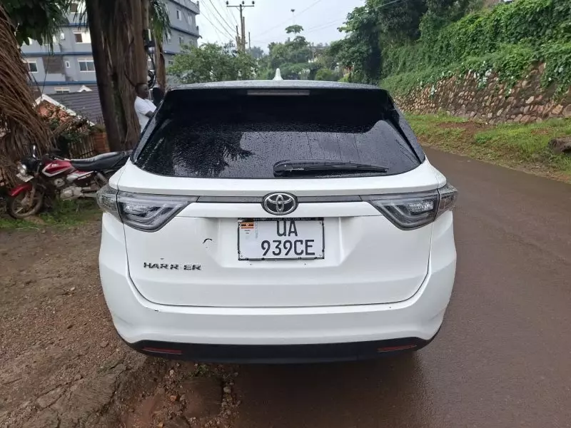 Toyota Harrier   - 2015