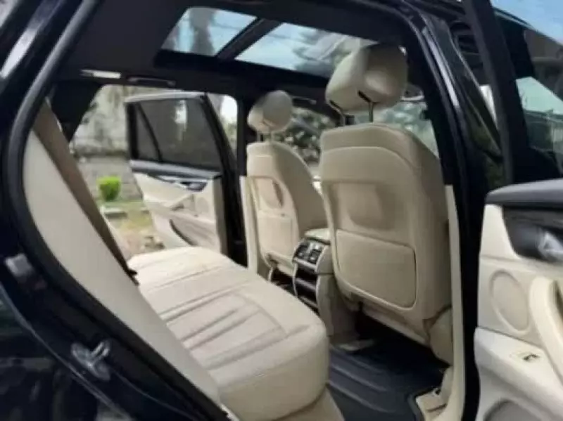 BMW X5   -