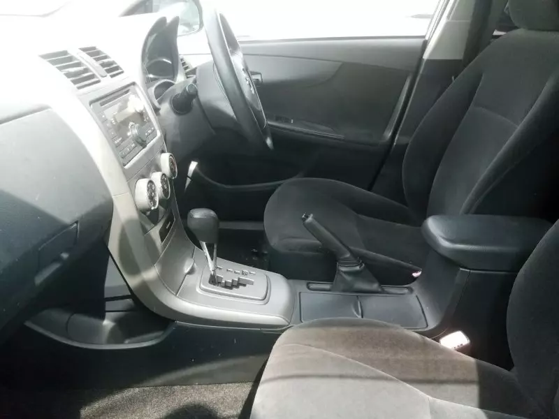 Toyota Fielder    - 2012