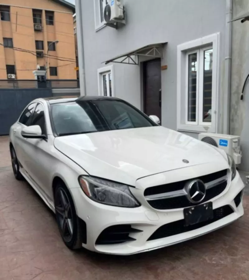 Mercedes-Benz C 300   - 2016