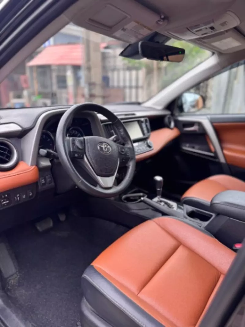 Toyota RAV 4   - 2018