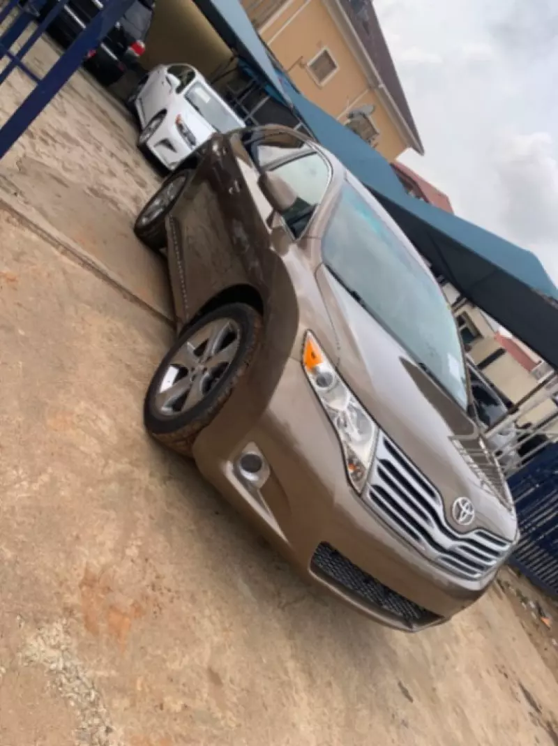 Toyota Venza   - 2010