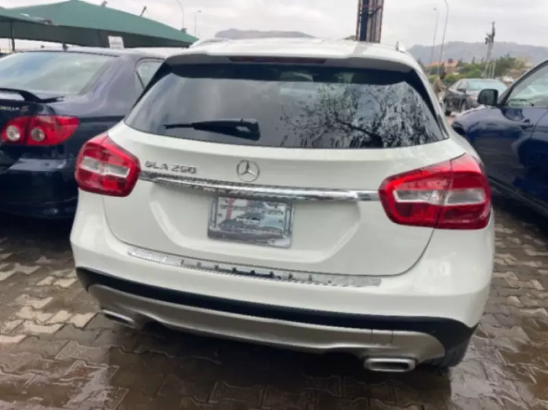 Mercedes-Benz GLA-Class   - 2016