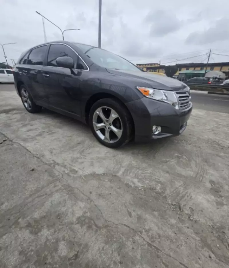 Toyota Venza - 2011