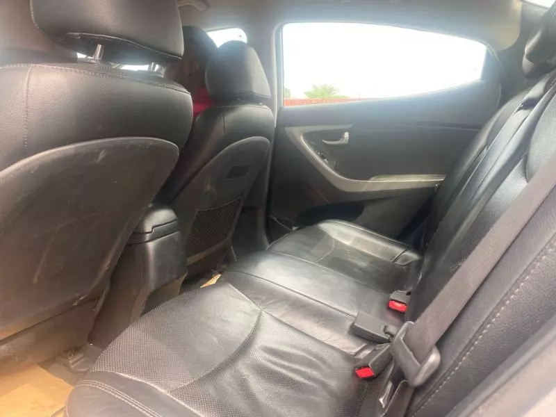 Hyundai Elantra   - 2014