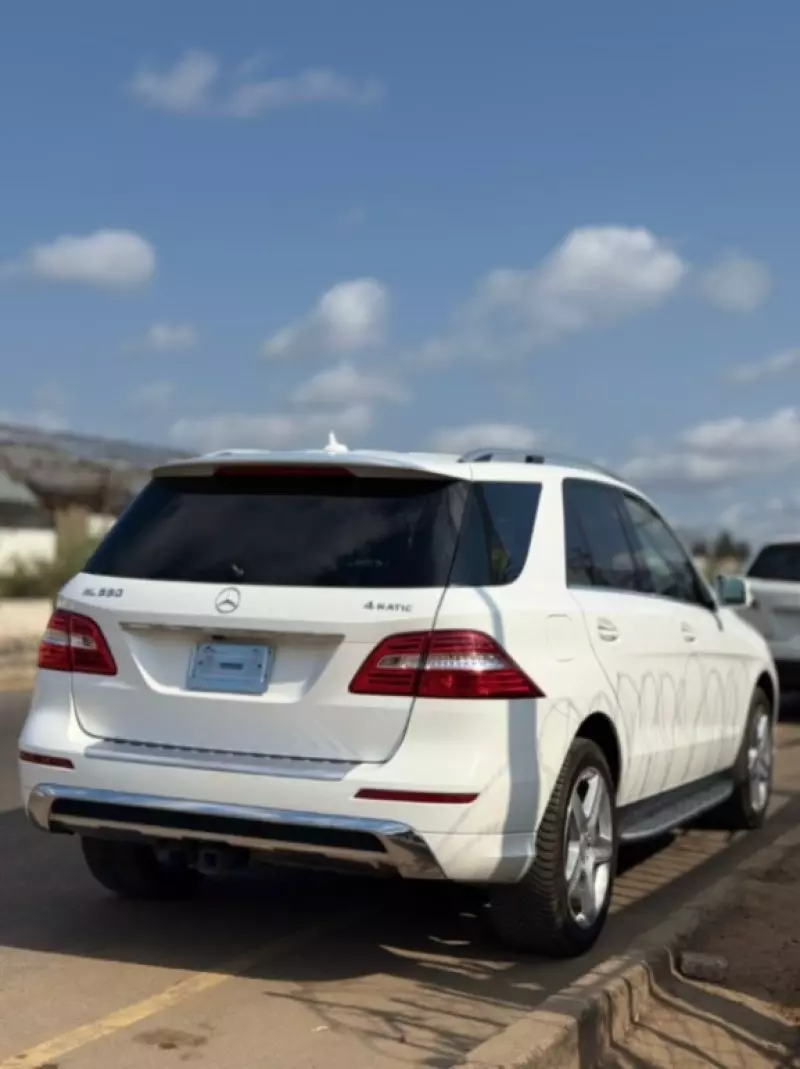 Mercedes-Benz ML 550   - 2014