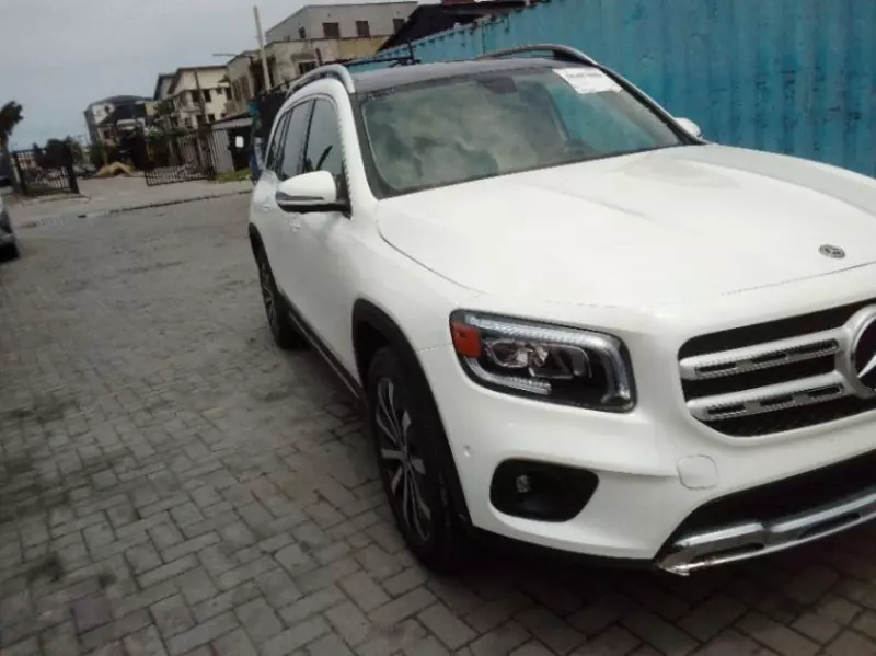 Mercedes-Benz GLB 250   - 2020